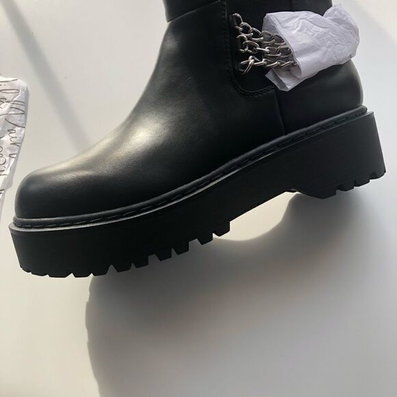 Wild Pair Women’s Chunky Platform Combat Motto Boots Black Size 9. New with box. - Picture 2 of 5